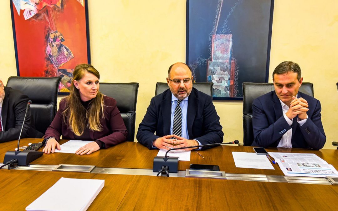 Salute: opposizioni, su medici in pensione serve agire in fretta